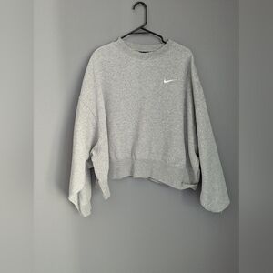 nike mini swoosh oversized boxy grey sweatshirt